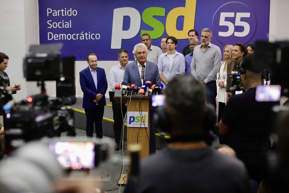 Caiado lança pré-candidatura com críticas à polarização e defesa de anistia a Bolsonaro.