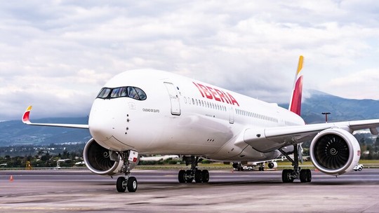 Supergasbras descarrega 1ª carga de biogás renovável no Brasil, impulsionando energia limpa.