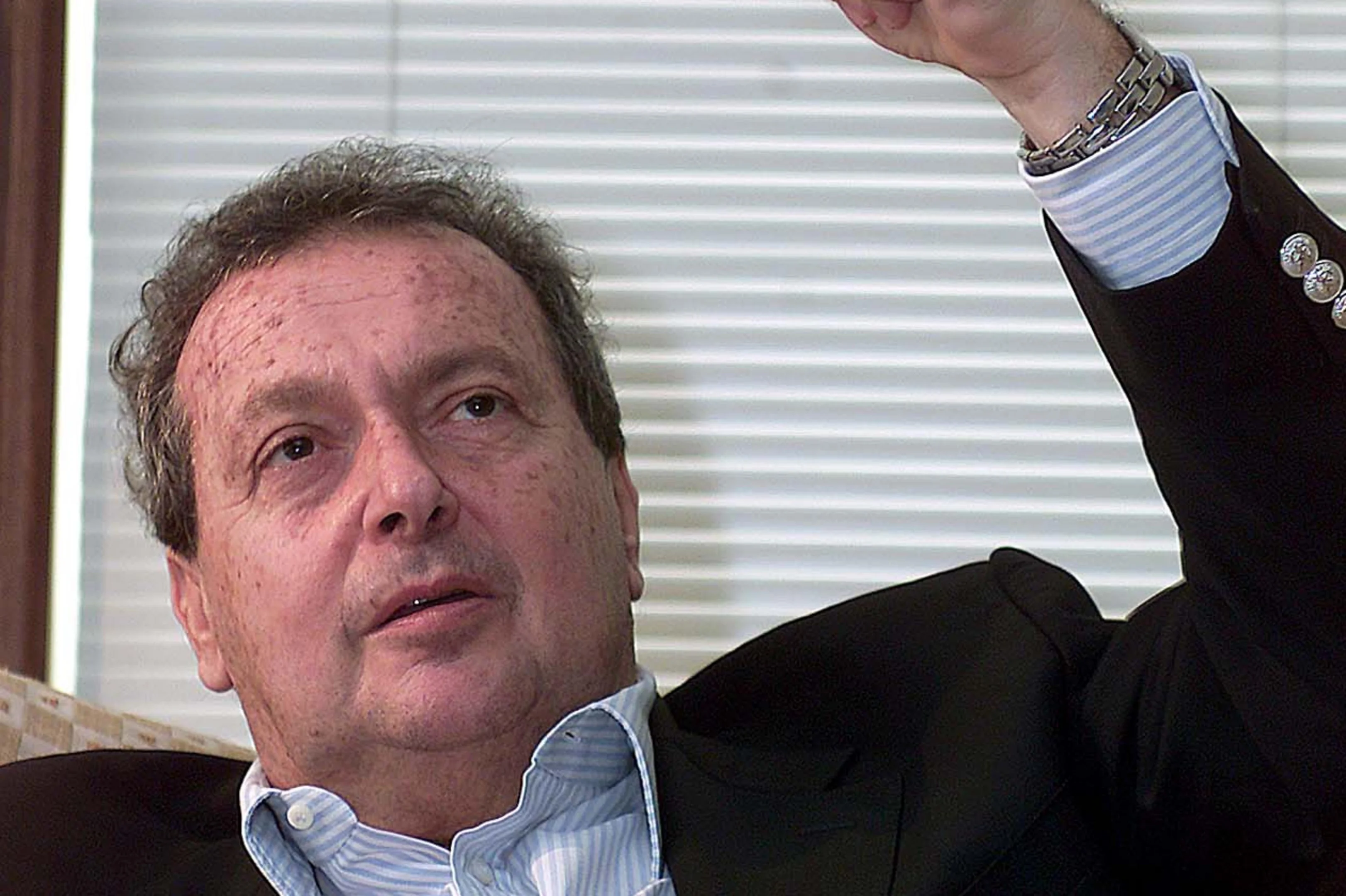 Investigação policial: suspeitos desviaram R$900mi da herança do fundador Unip/Objetivo.