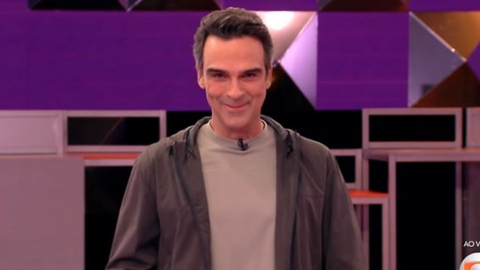 Pessoas recebem vacina contra gripe no Rio de Janeiro; confira grupos prioritários e locais de imunização.