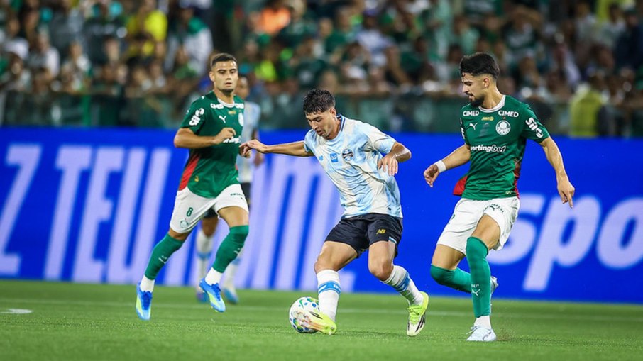 Palmeiras derrota Grêmio com gol de Marlon Freitas em jogo vibrante na Arena.