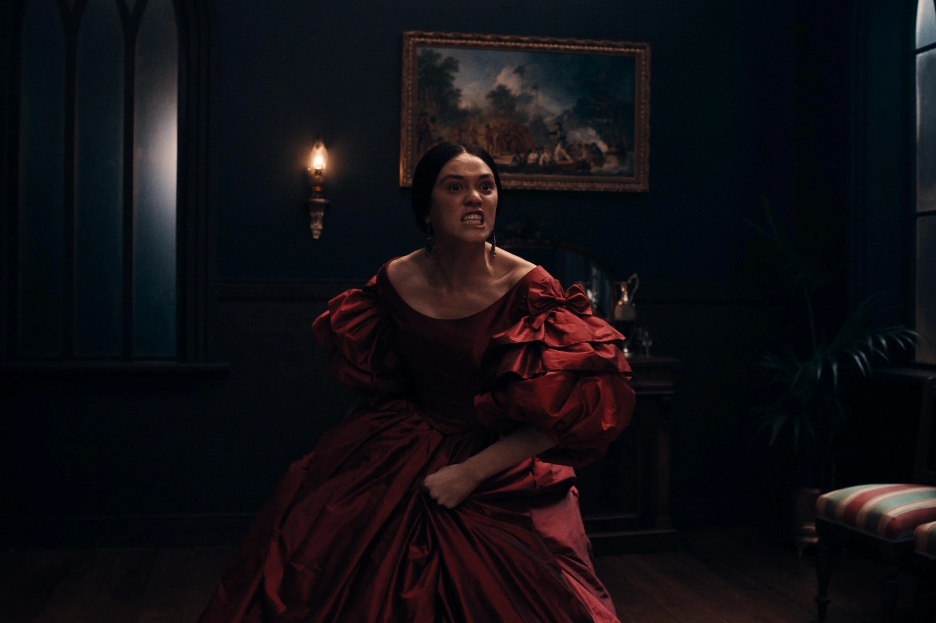 Público em frente a uma tela de cinema durante a Fantaspoa 2026 em Porto Alegre.