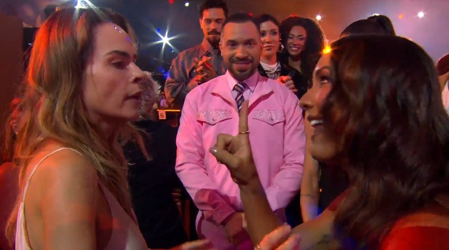 Ana Paula e Maxiane discutem em confronto na final do BBB 26.