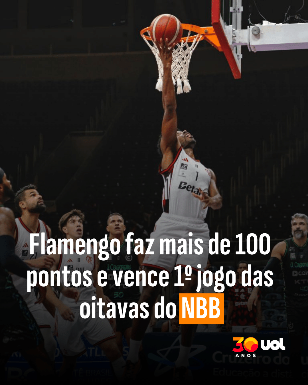 Neymar chuta contra a trave em jogo da Copa do Brasil entre Santos e Coritiba.