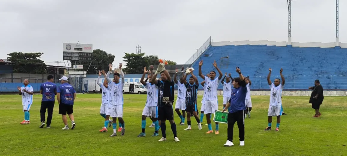Time de Maricá formado por indígenas celebra vitória histórica na Série C do Carioca.