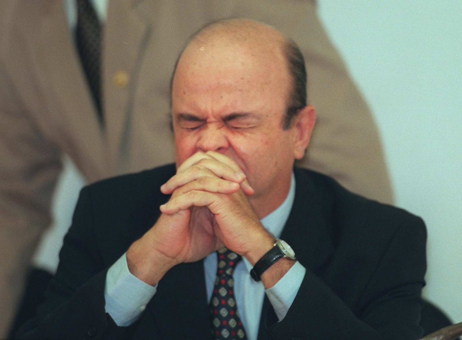 Economista Chico Lopes, ex-presidente do Banco Central, em cena de notícia jornalística sobre seu falecimento.
