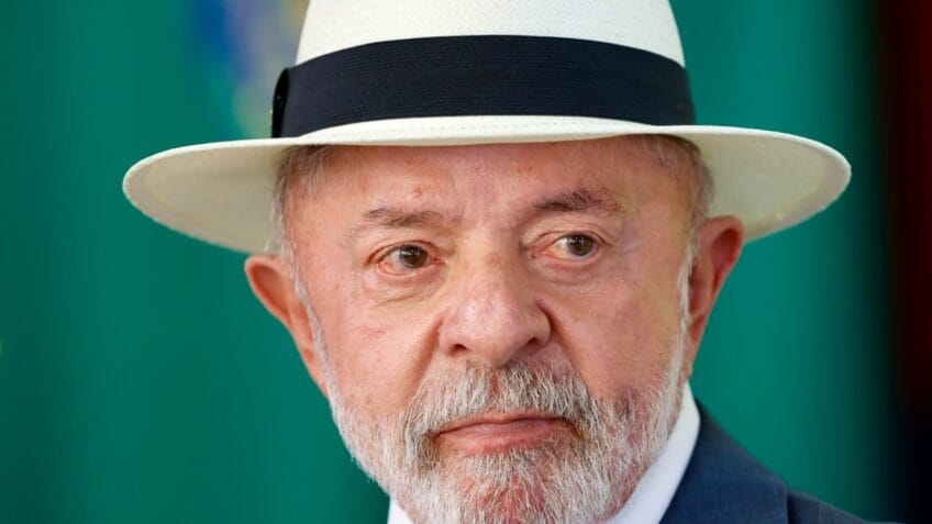 62% veem "taxa das blusinhas" como maior erro do governo Lula