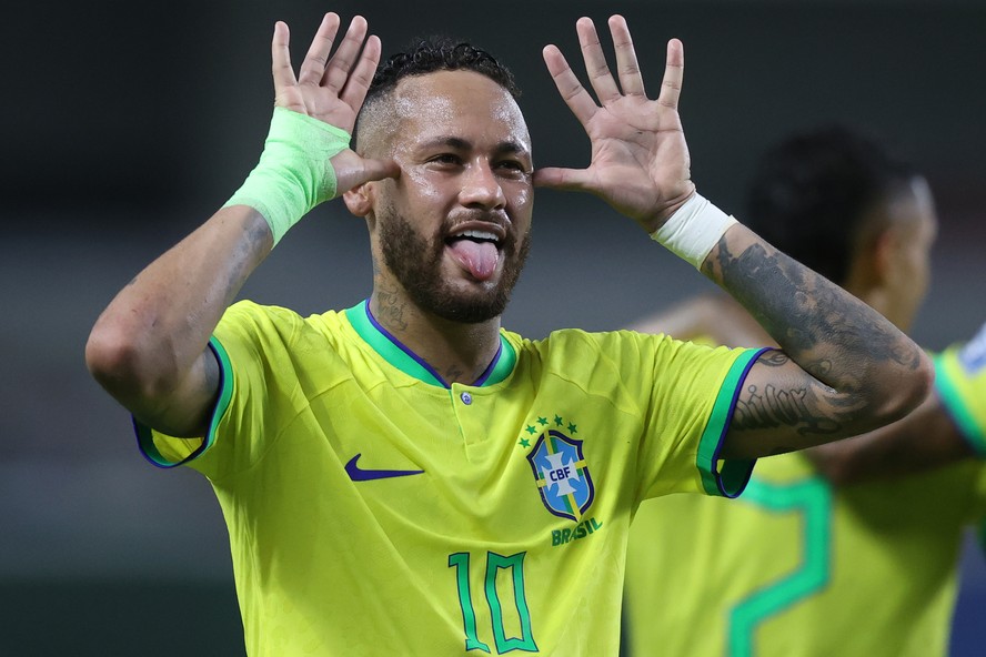 Neymar assina contrato de R$ 30 milhões em 50 minutos após convocação para a Copa do Mundo.