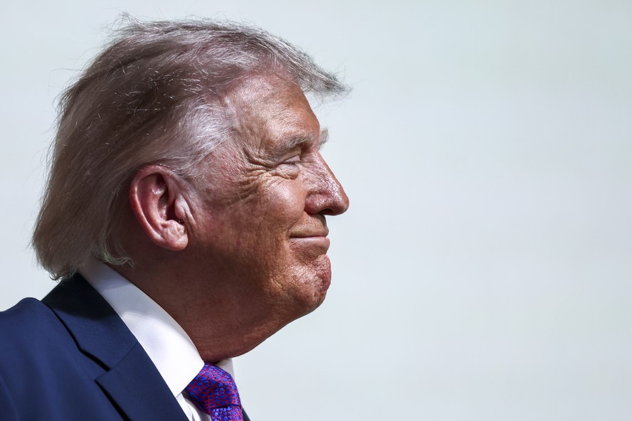 Família Trump sai livra de investigações fiscais após acordo.