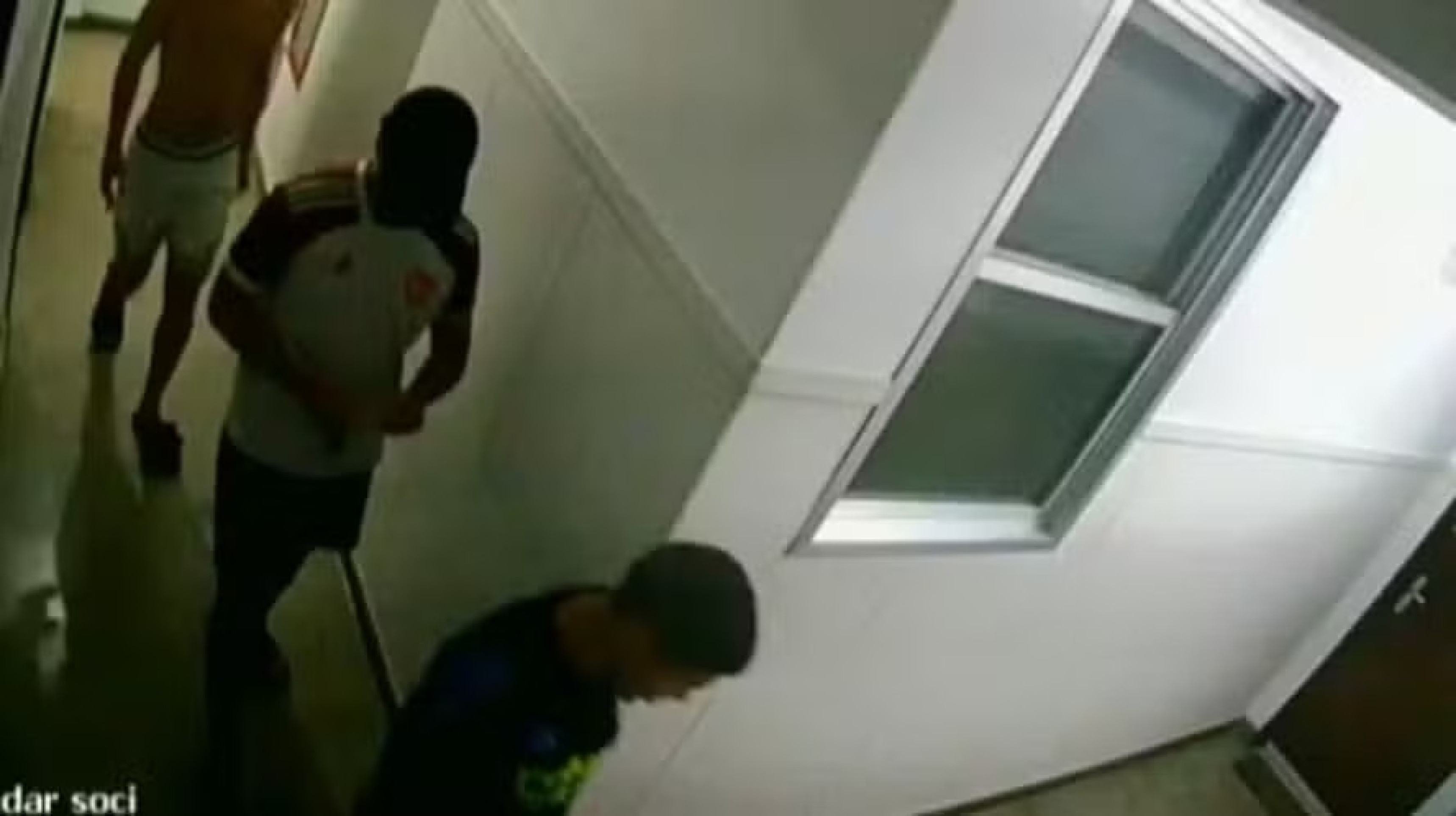Professores e alunos discutem importância da infraestrutura escolar para o aprendizado.