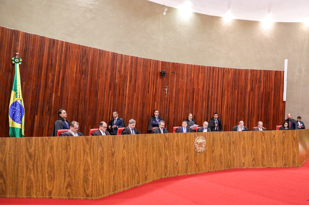 Professor substituto é procurado para vaga no Instituto Federal Farroupilha em Uruguaiana, RS.