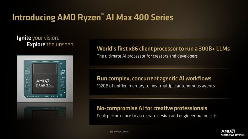 Executivo de AMD segurando uma placa-mãe com uma quantidade excessiva de slots de memória RAM.