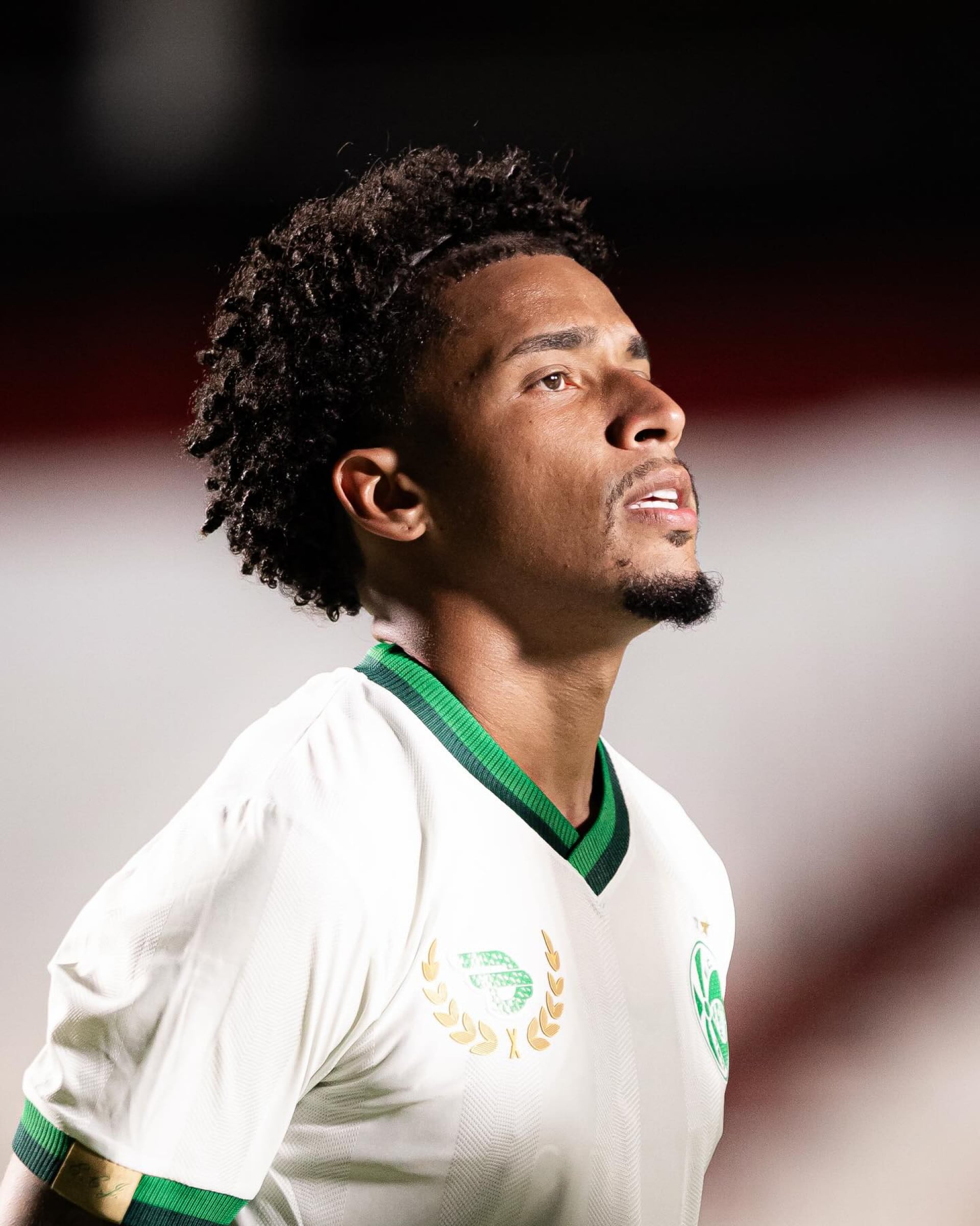 Atacante do Juventude denuncia racismo em jogo da Série B no Alfredo Jaconi.