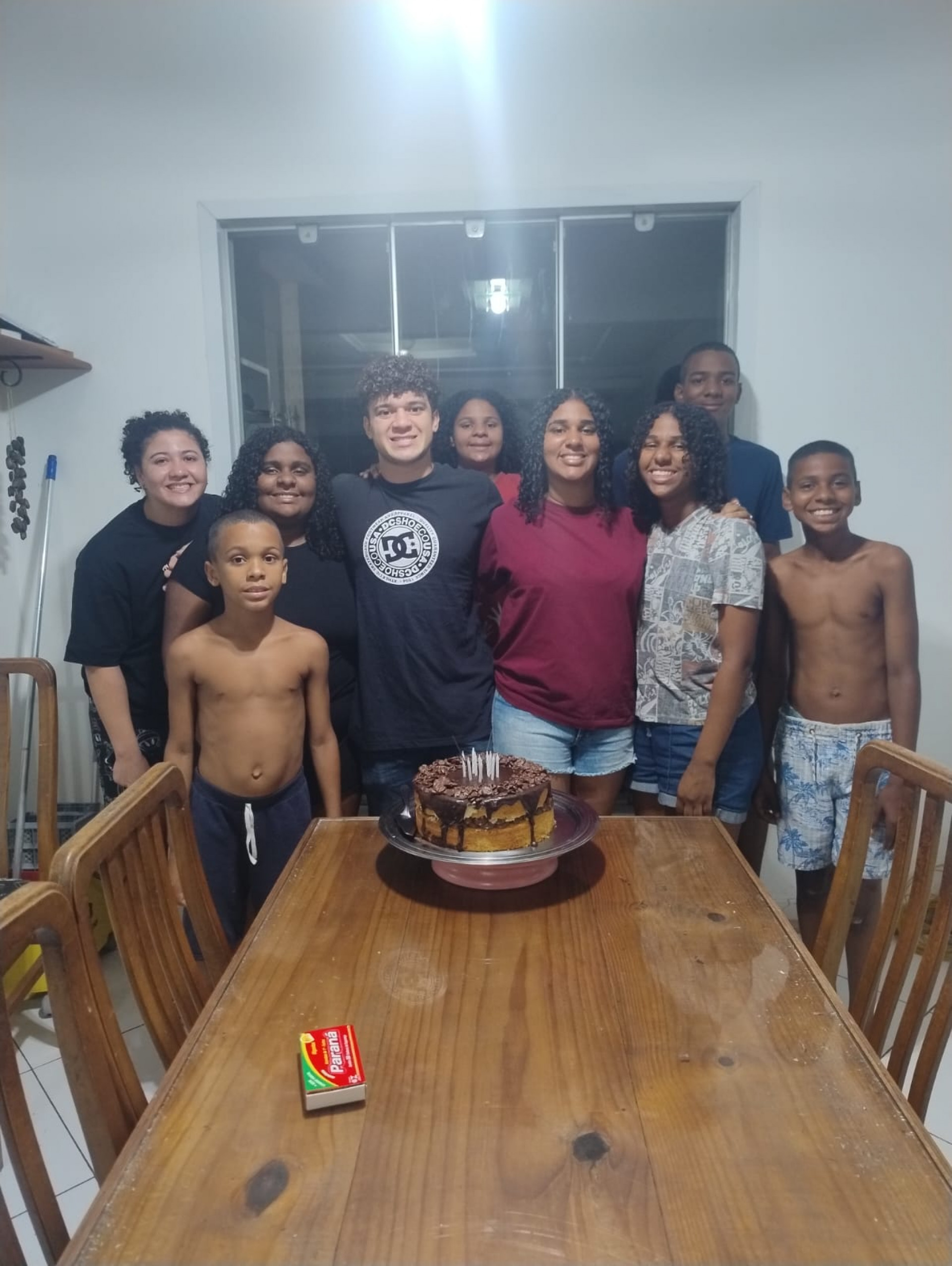 Mulheres e crianças recebem apoio emocional e abrigo através do programa Um Lar Para Mim.