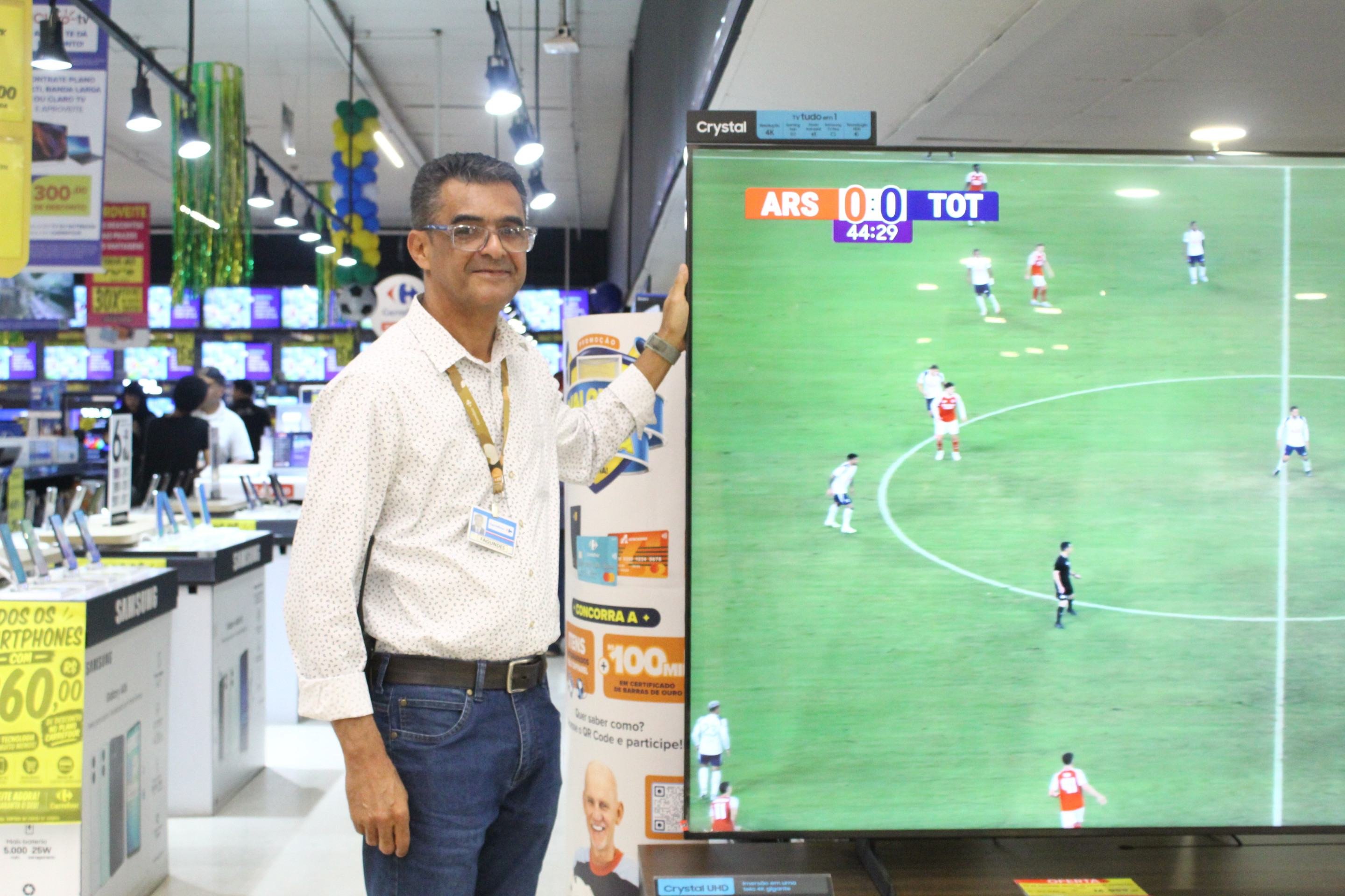 Comerciantes esperam alta de vendas de TVs para a Copa do Mundo.