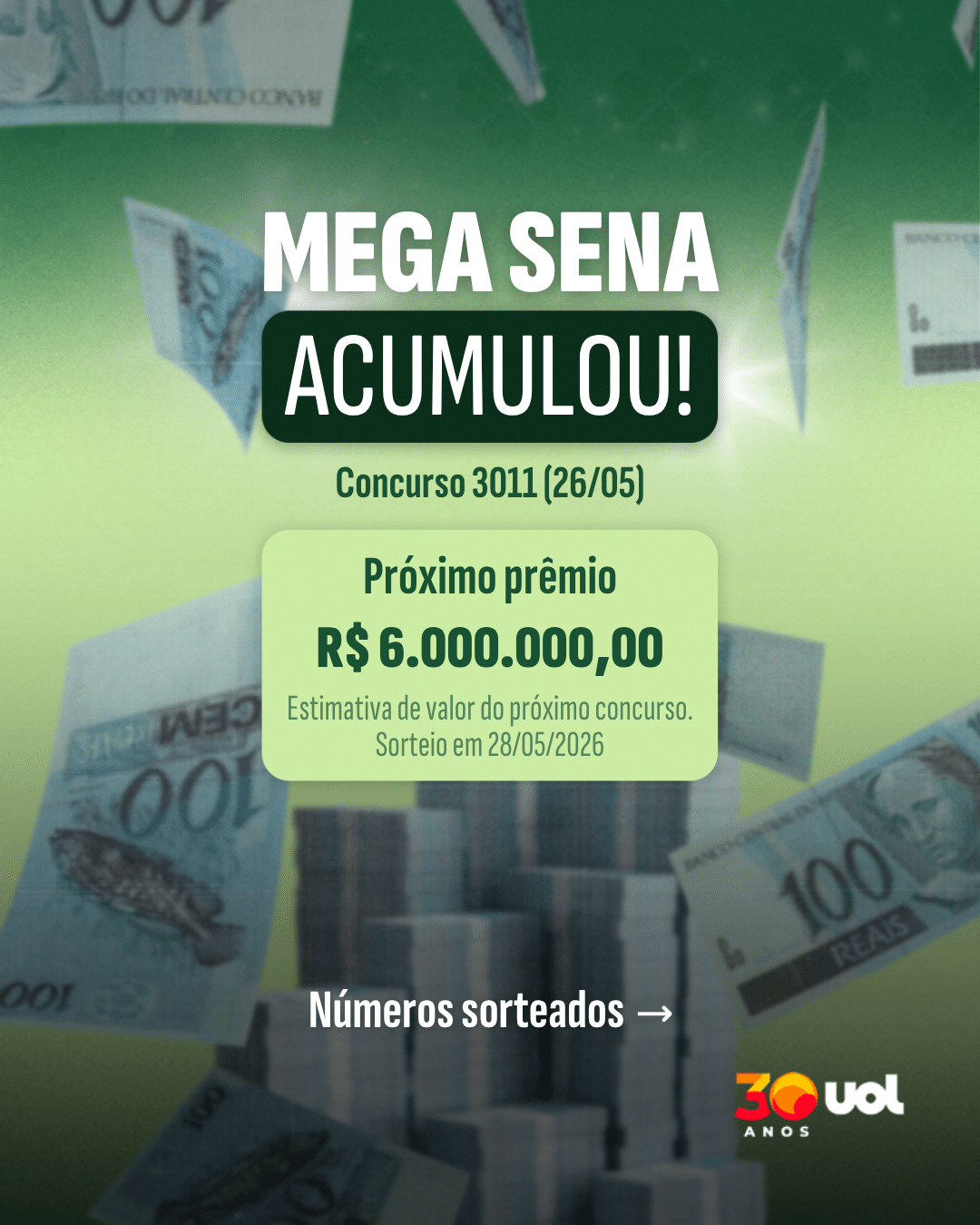 Político Mauro Cezar expressa descontentamento em frente a uma câmera de notícias.