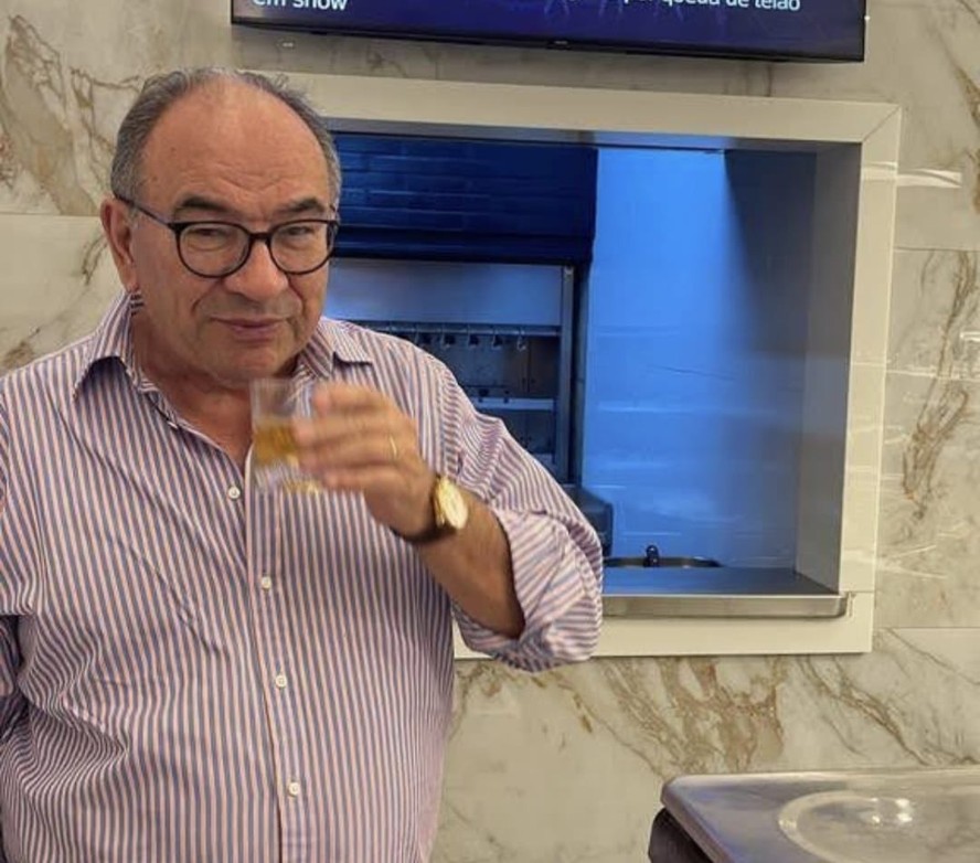 Polícia civil investiga suspeita de fraude em testamento de empresário falecido.