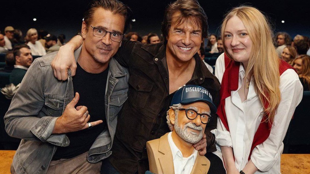 Tom Cruise reúne estrelas de Steven Spielberg para assistir a uma projeção do filme Dia D.