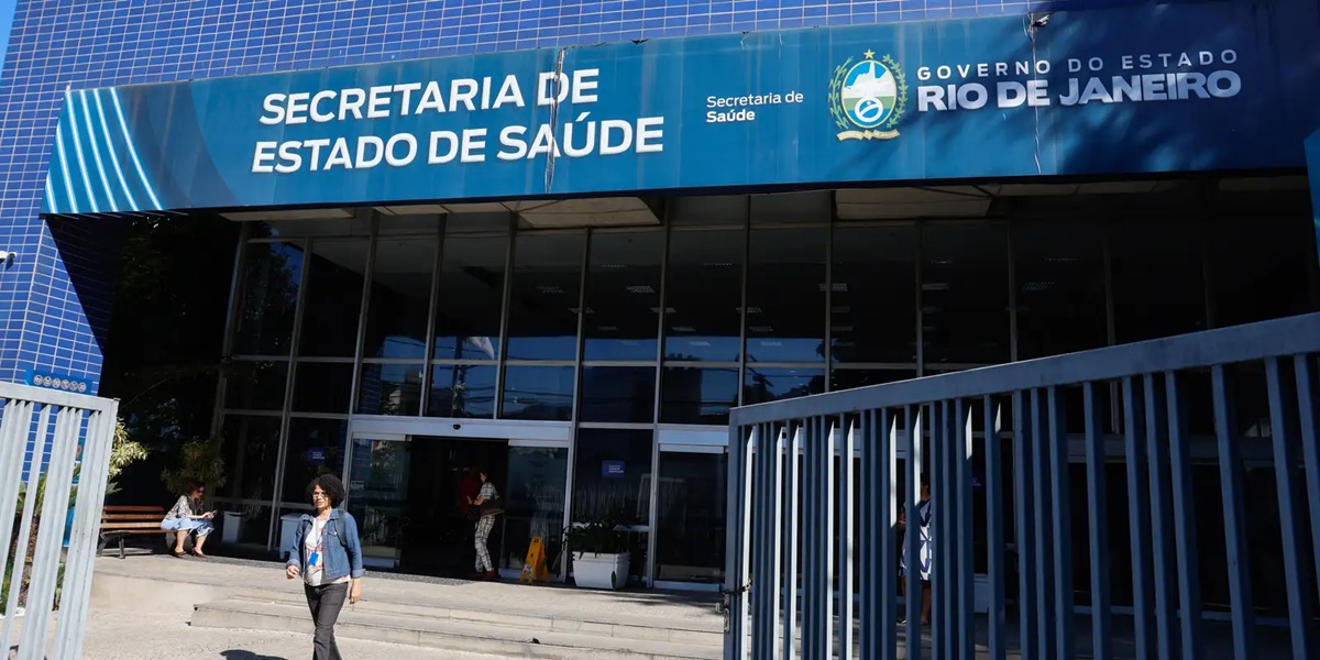 Candidatos estudam e se preparam para concursos públicos antes da publicação do edital.