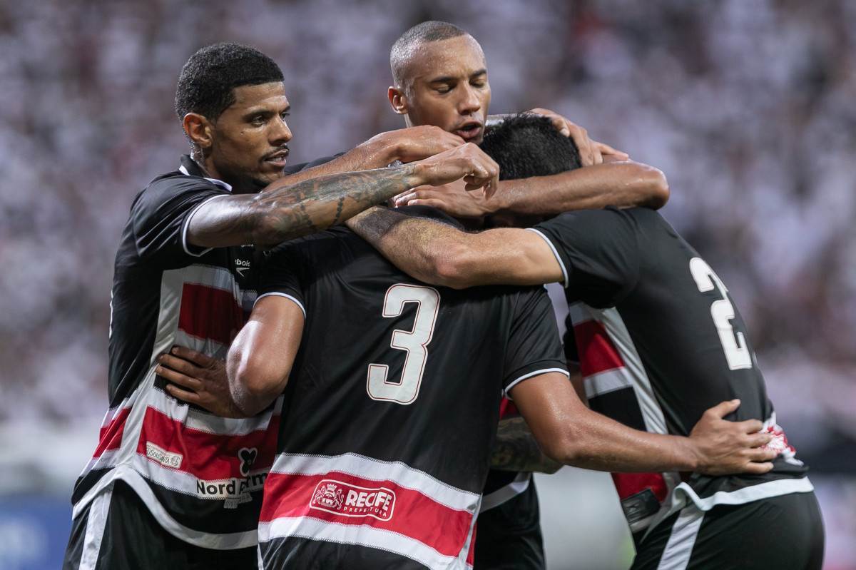 Brusque x Santa Cruz: onde assistir, horário e escalações pela 10º rodada da Série C