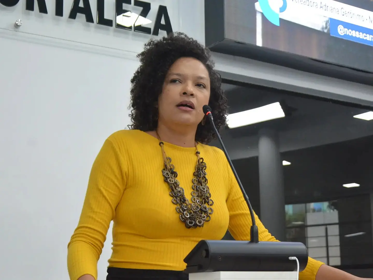 Candidato Cid anuncia reeleição com Júnior Mano como primeiro suplente.