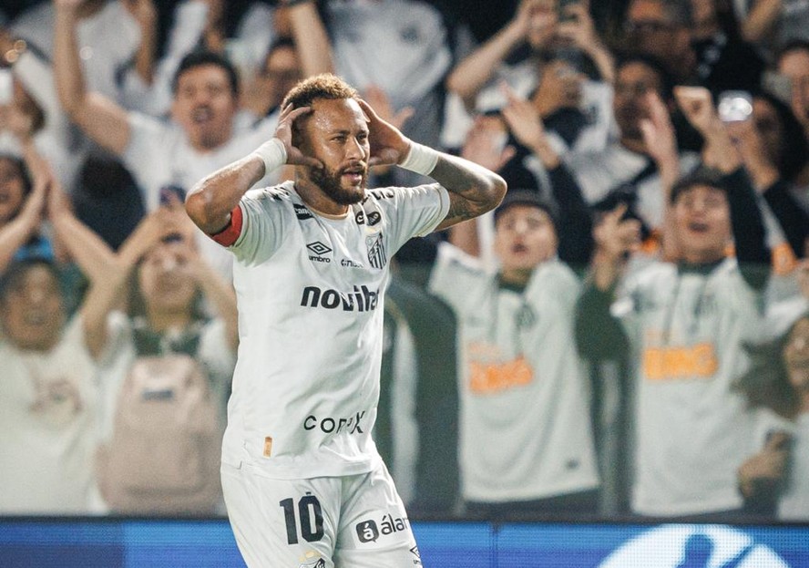 Neymar marca duas vezes em empate do Santos com a Chapecoense.