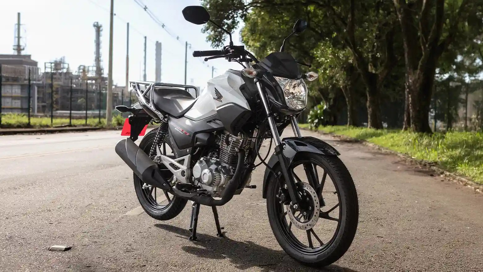 Governo lança programa para financiar motos de entregadores e mototaxi.